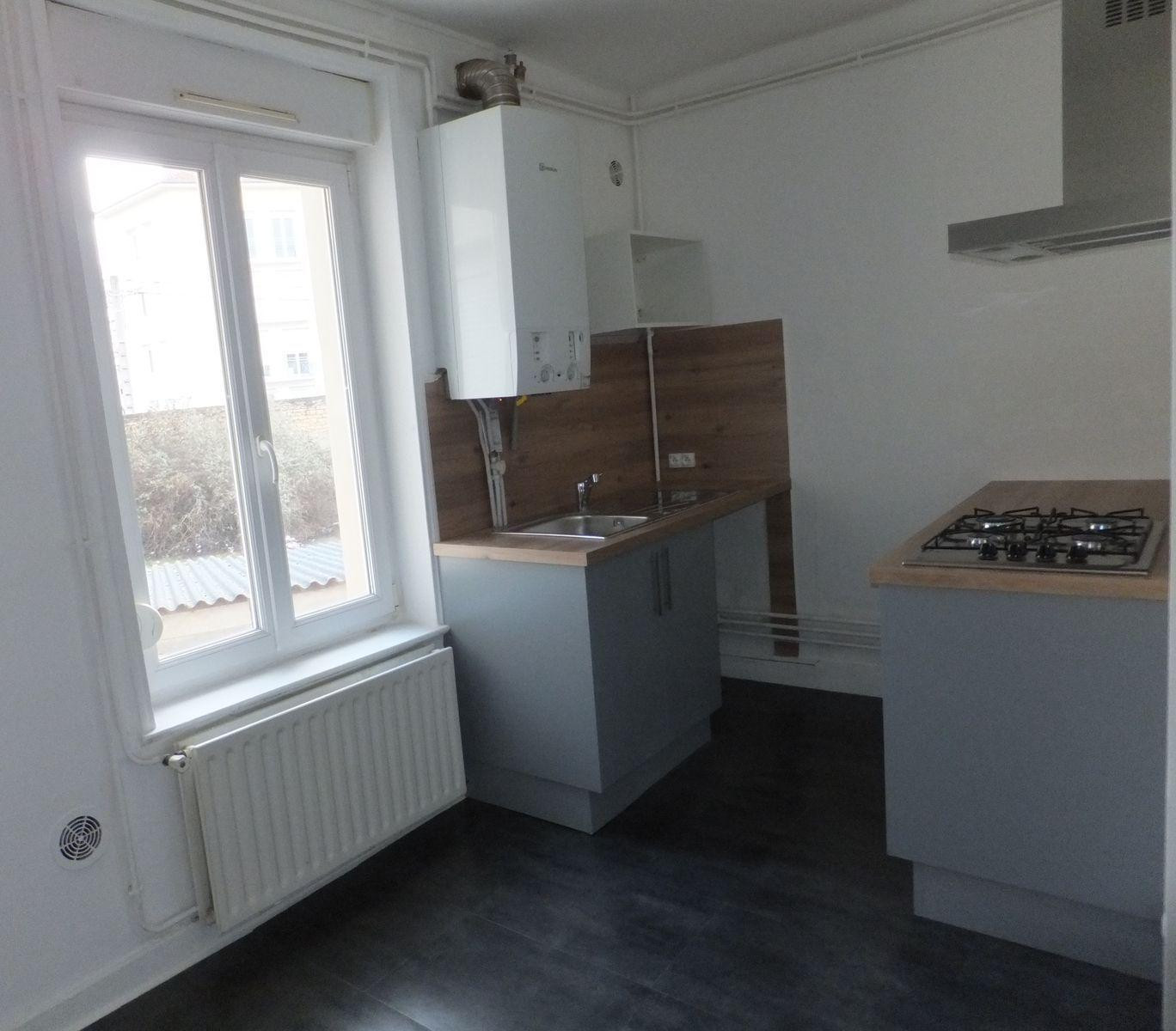 
                                                Location
                                                 Appartement F3 Nancy - petite copropriété