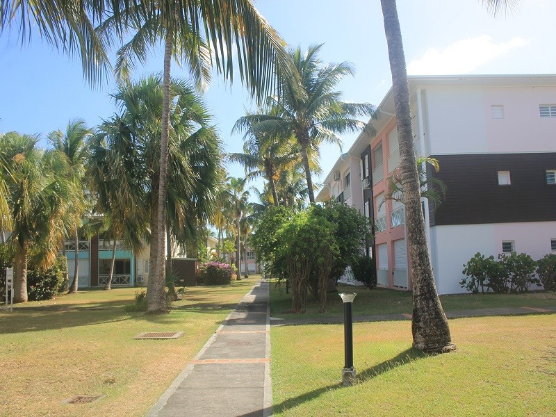 
                                                Vente
                                                 Appartement F4 rés. Crystal Beach Saint-François