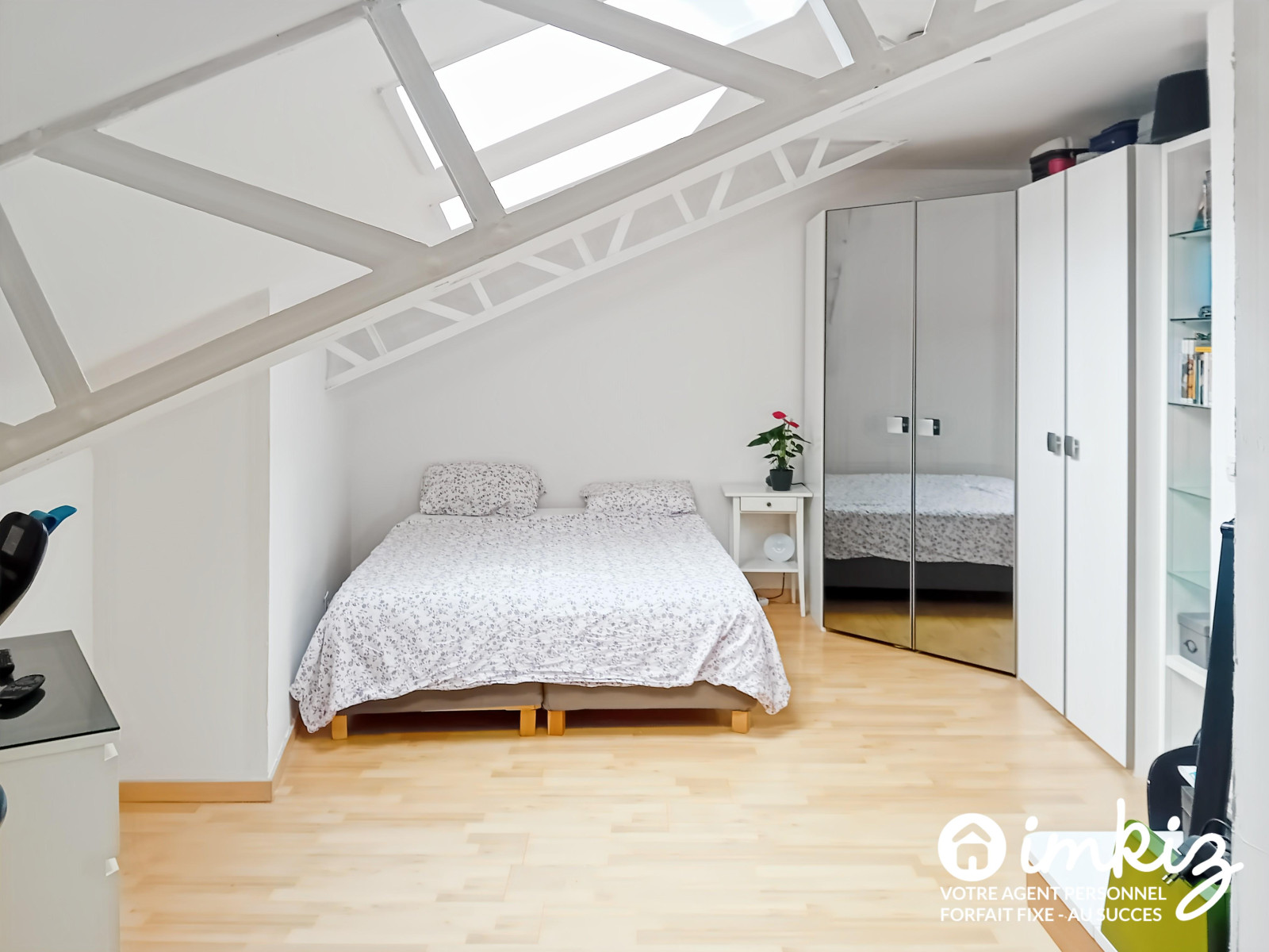 
                                                Vente
                                                 Appartement F5 pièces en duplex