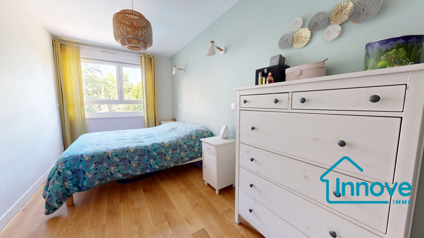 
                                                Vente
                                                 APPARTEMENT FAMILIAL- 104 M²- 3/ 4 chambres