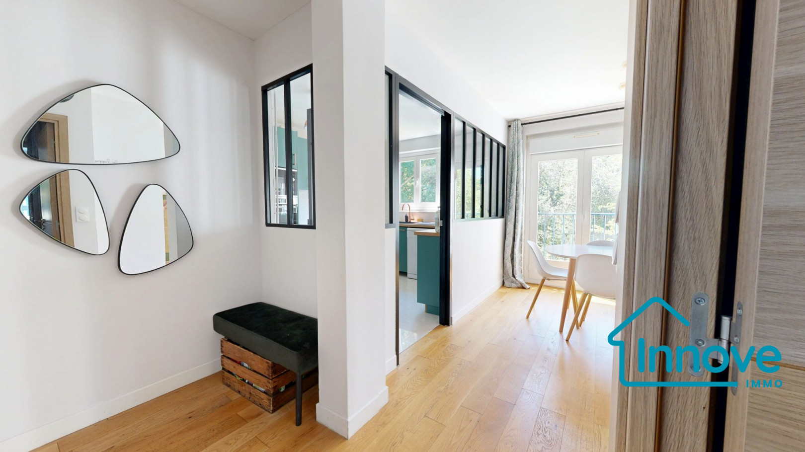 
                                                Vente
                                                 APPARTEMENT FAMILIAL- 104 M²- 3/ 4 chambres