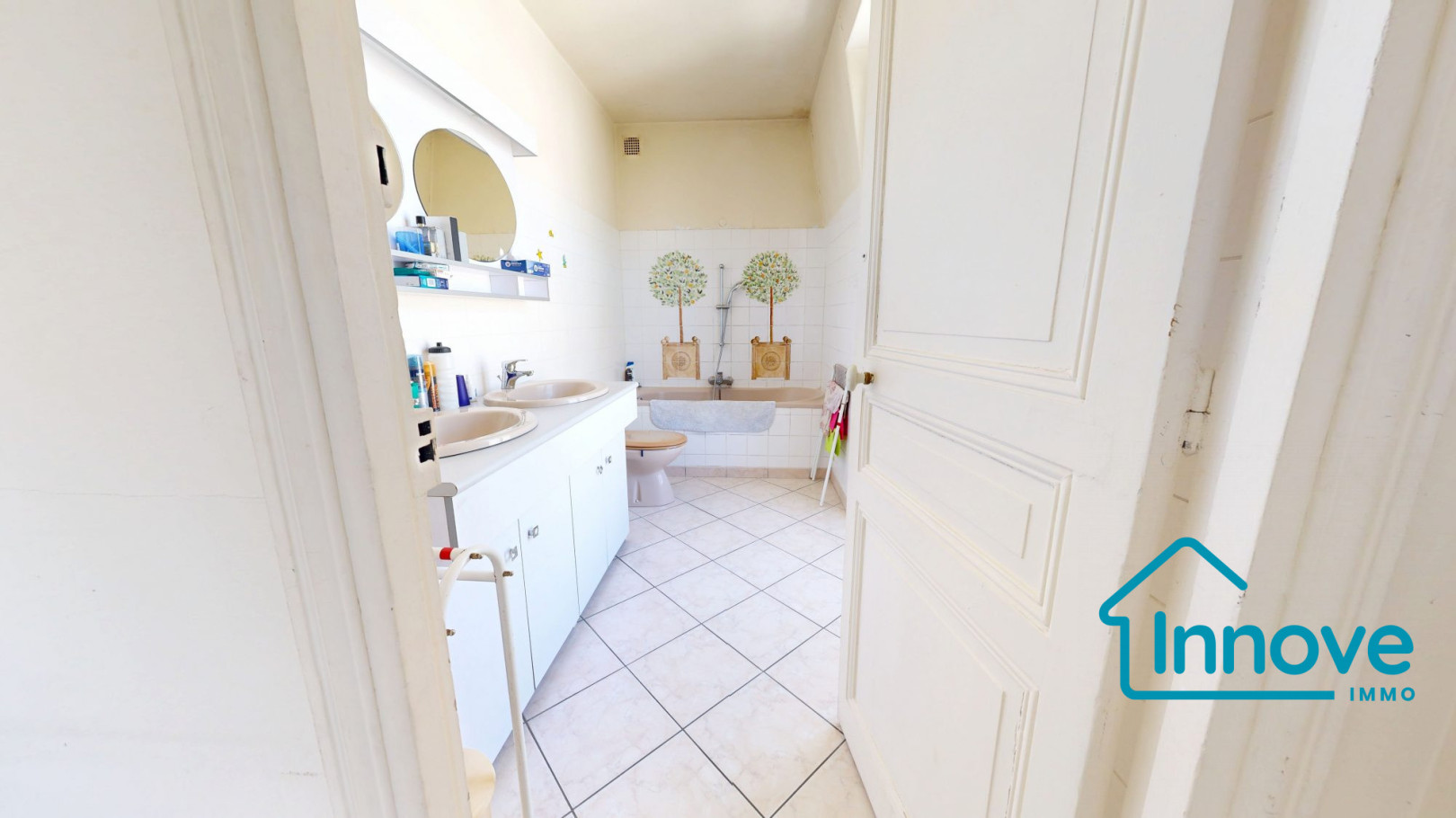 
                                                Vente
                                                 Appartement familial 115m2- 4 chambres- Clagny Glatigny