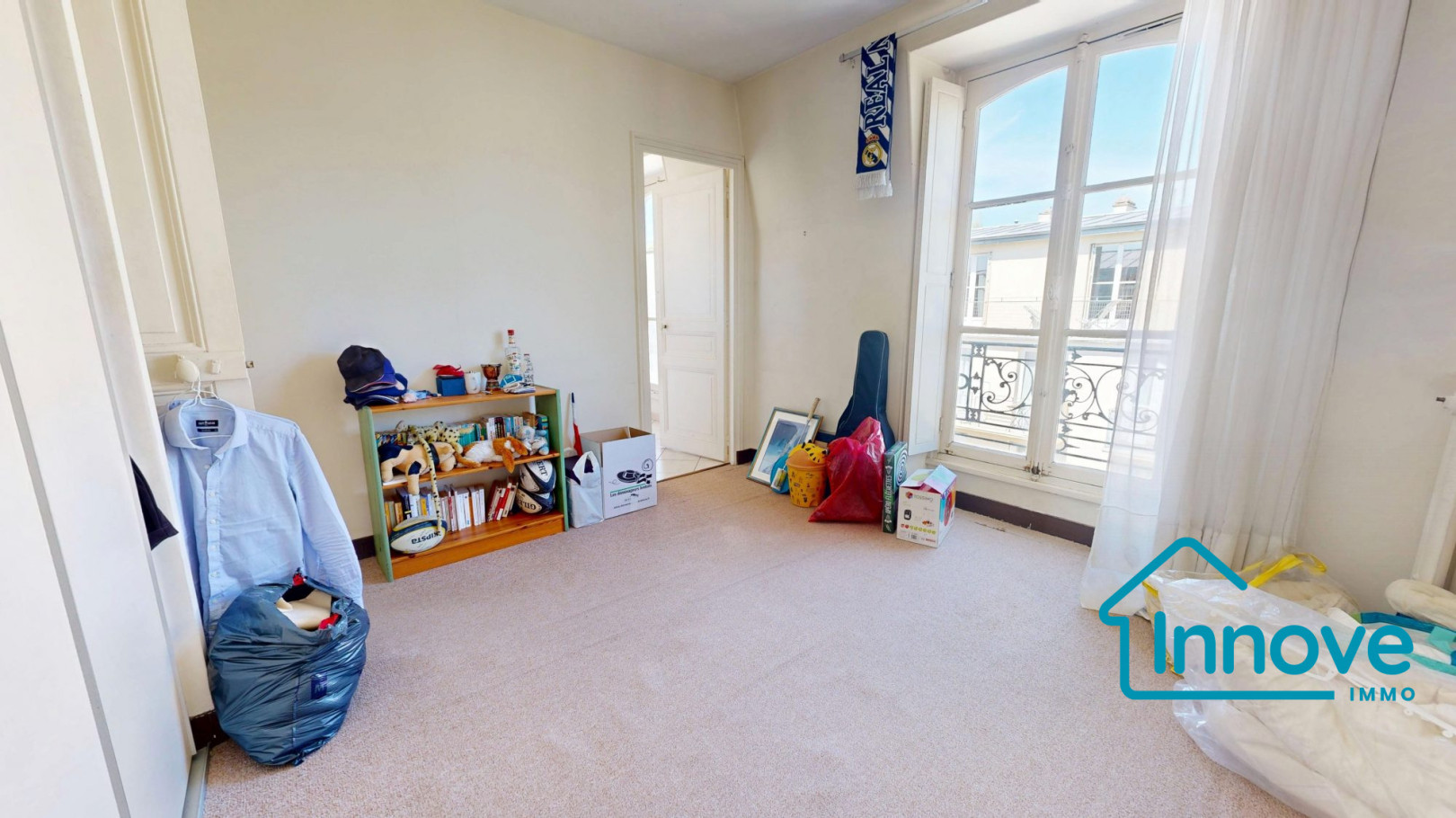 
                                                Vente
                                                 Appartement familial 115m2- 4 chambres- Clagny Glatigny