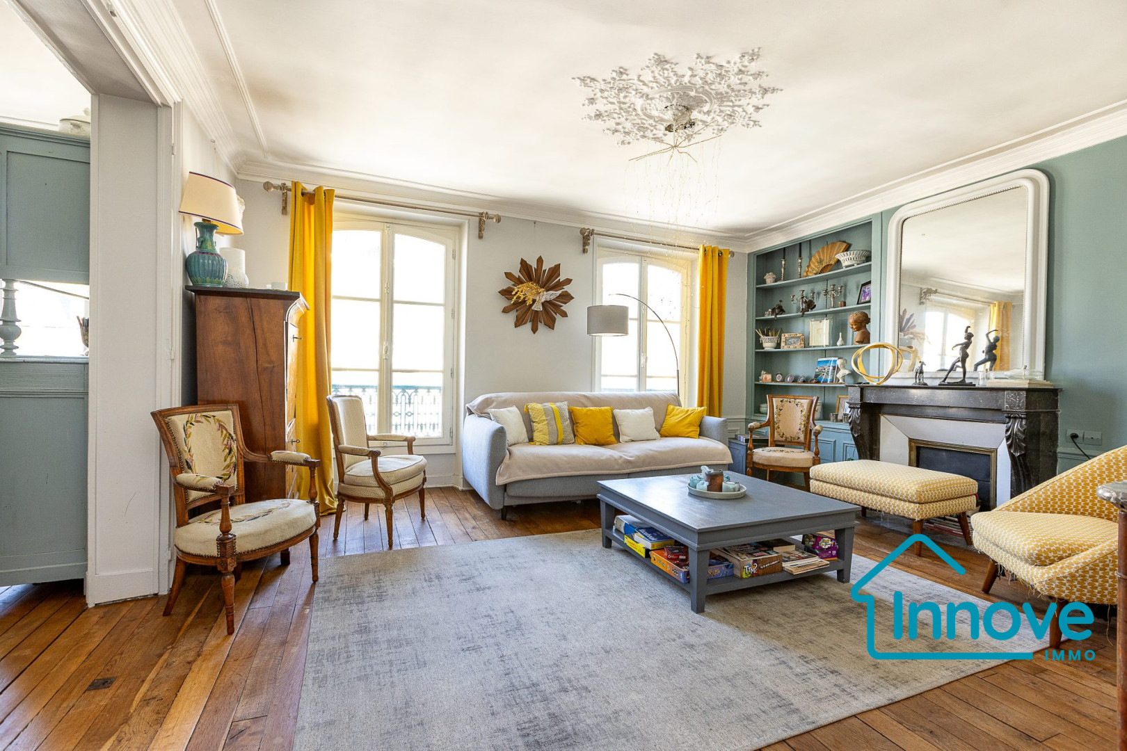 
                                                Vente
                                                 Appartement familial 133 m² Versailles Saint-Louis
