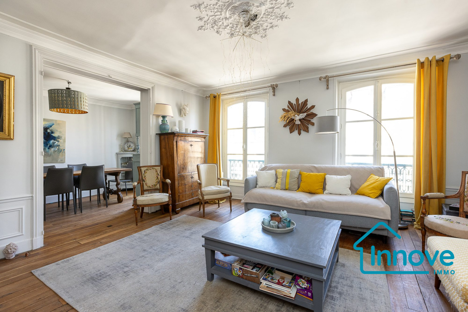
                                                Vente
                                                 Appartement familial 133 m² Versailles Saint-Louis