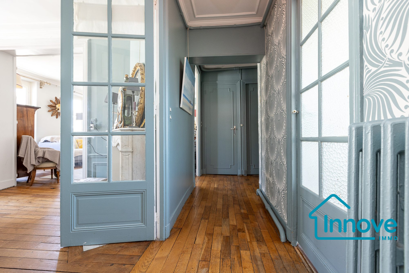 
                                                Vente
                                                 Appartement familial 133 m² Versailles Saint-Louis