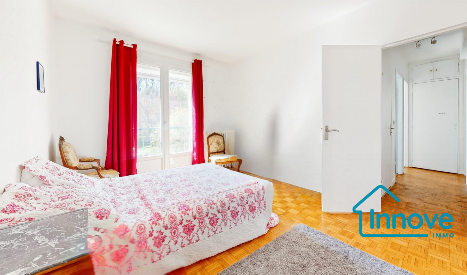 
                                                Vente
                                                 Appartement familial 4 chambres