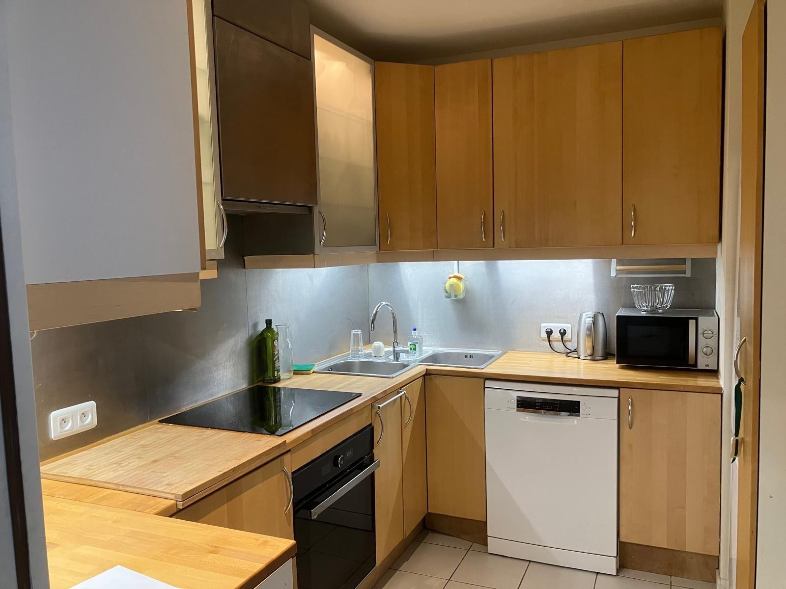 
                                                Location
                                                 Appartement familial 5 pièces Paris 5