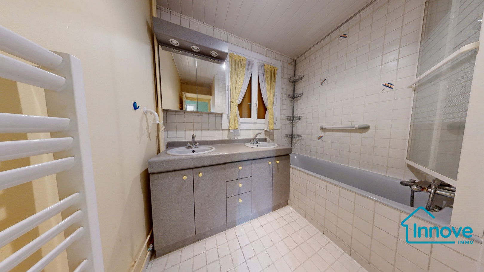 Vente
                                                 APPARTEMENT FAMILIAL