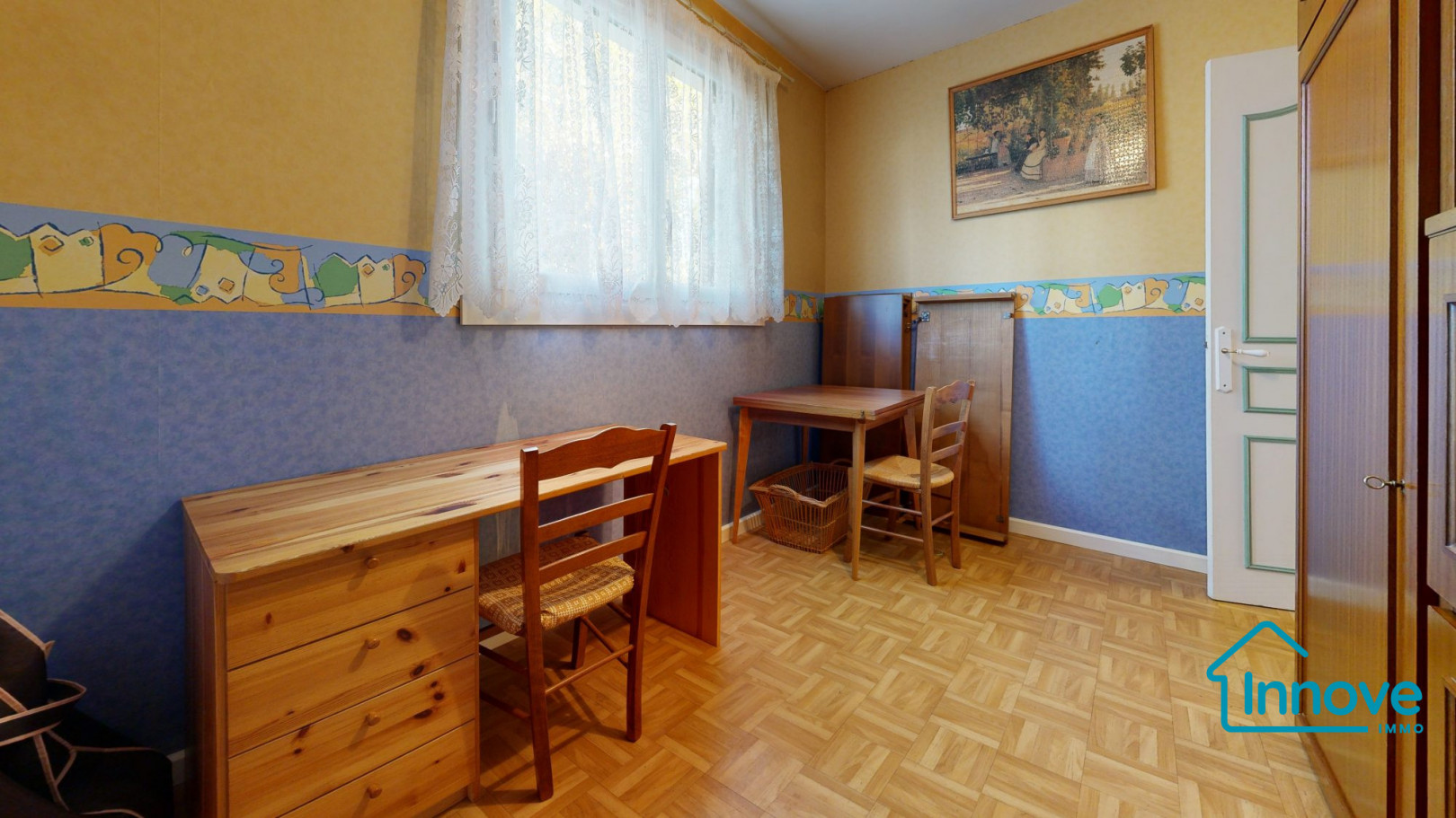 Vente
                                                 APPARTEMENT FAMILIAL