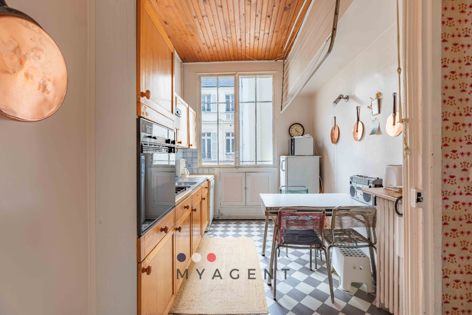 
                                                Vente
                                                 Appartement familial à La Muette