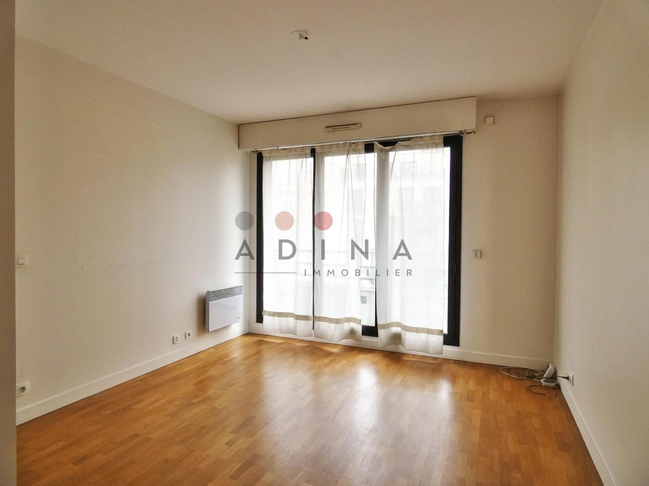 
                                                Vente
                                                 Appartement Familial de 5 Pièces à Sceaux