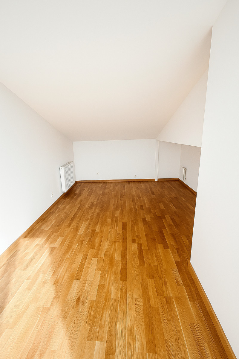 
                                                Vente
                                                 Appartement Familial de 5 Pièces à Valmy, Lyon 9ème, 2317€/mois*