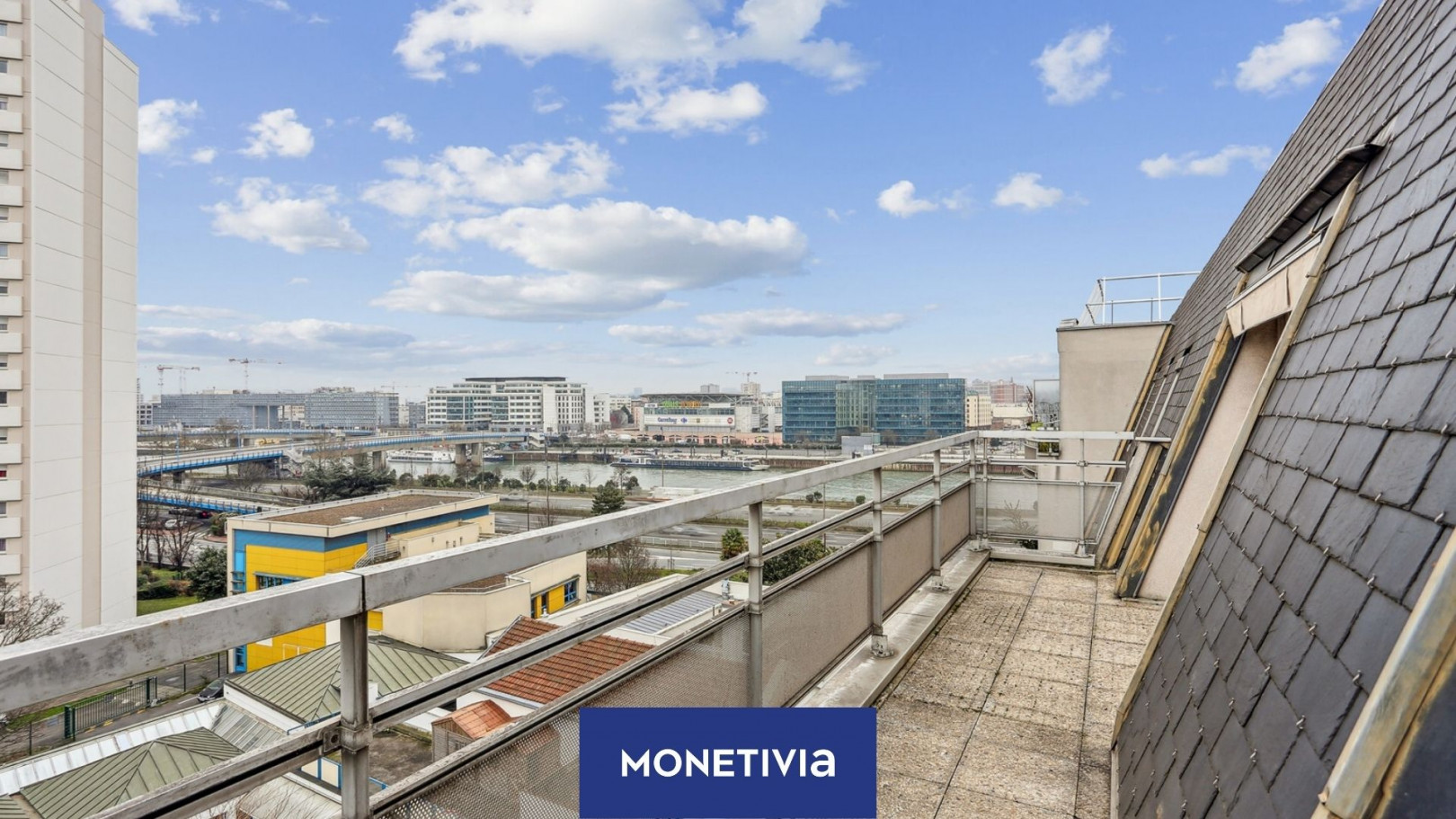 
                                                Vente
                                                 APPARTEMENT FAMILIAL EN ETAGE ELEVE AVEC VUE DEGAGEE ET TERRASSE