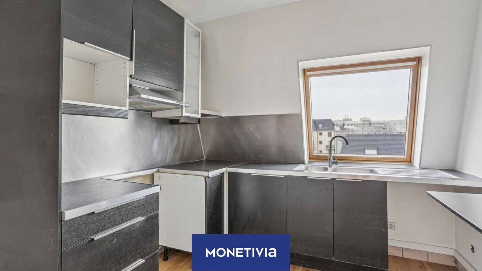 
                                                Vente
                                                 APPARTEMENT FAMILIAL EN ETAGE ELEVE AVEC VUE DEGAGEE ET TERRASSE