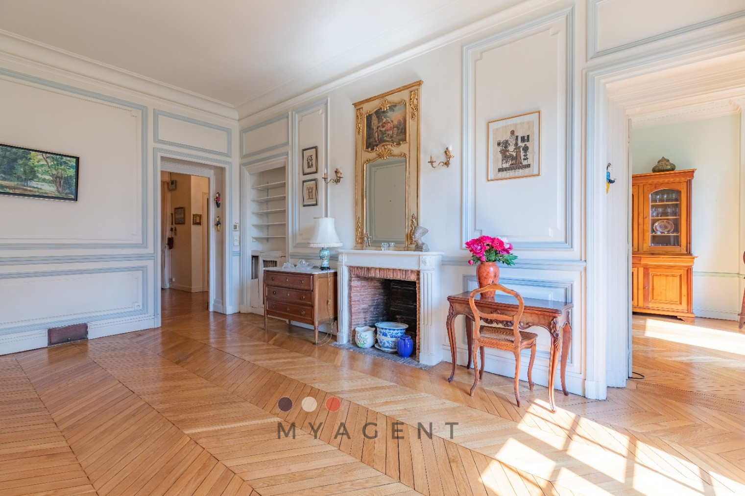 
                                                Vente
                                                 Appartement familial - Janson de Sailly