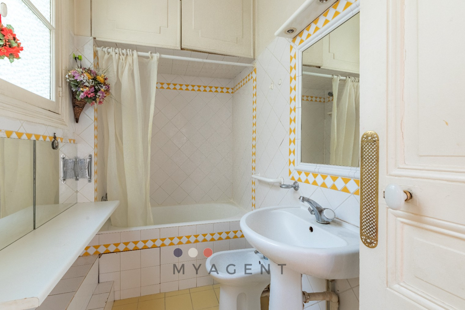 
                                                Vente
                                                 Appartement familial - Janson de Sailly