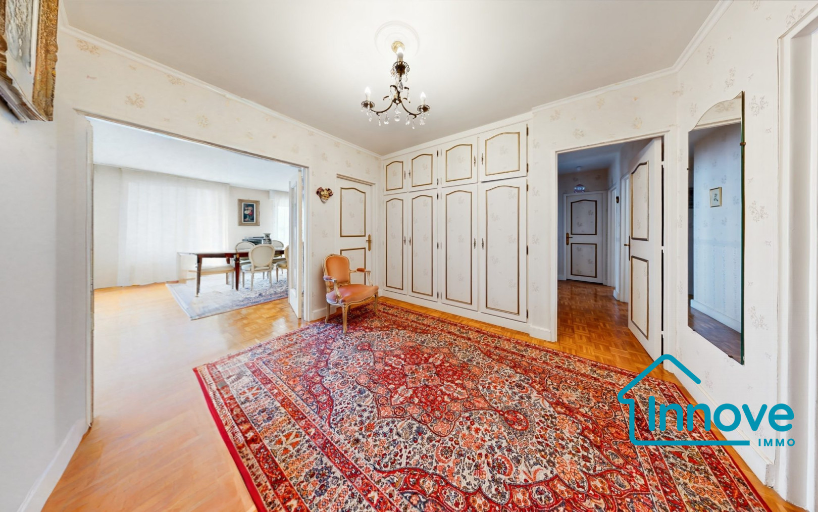 
                                                Vente
                                                 Appartement familial lumineux avec grand balcon et vue dégagée