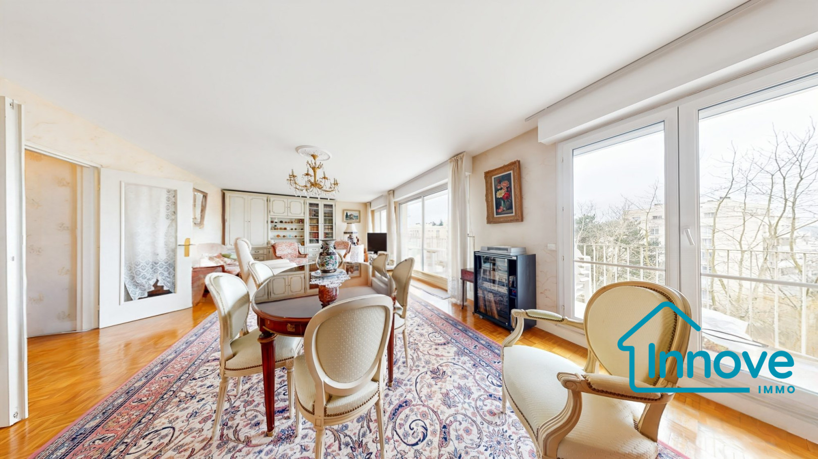 
                                                Vente
                                                 Appartement familial lumineux avec grand balcon et vue dégagée