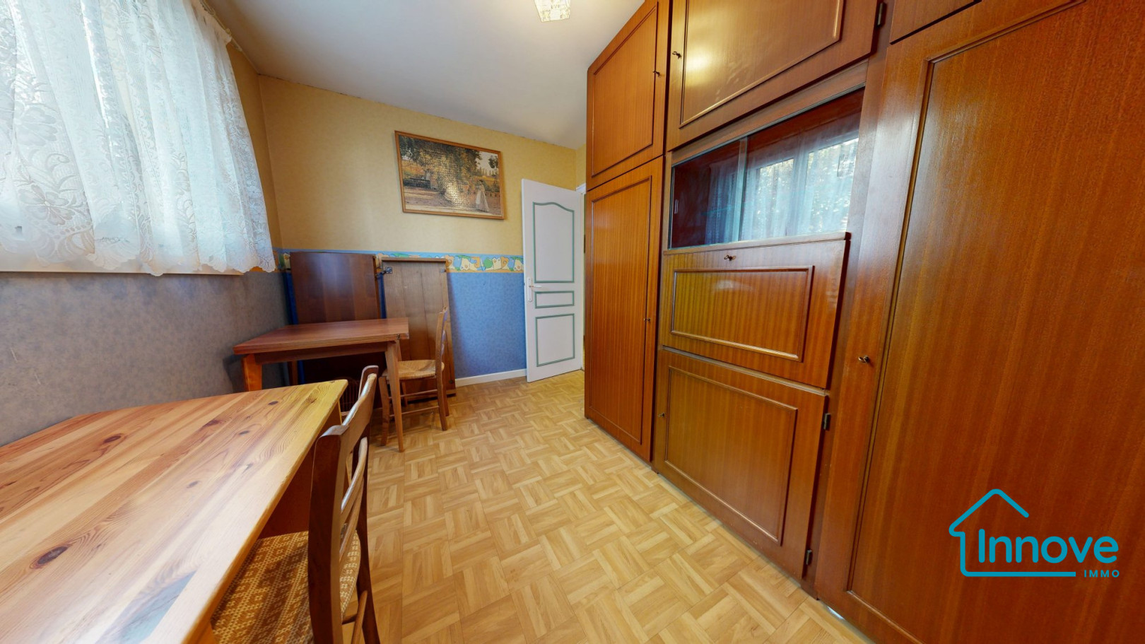 
                                                Vente
                                                 APPARTEMENT FAMILIAL, PROCHE GARE ET COMMERCES