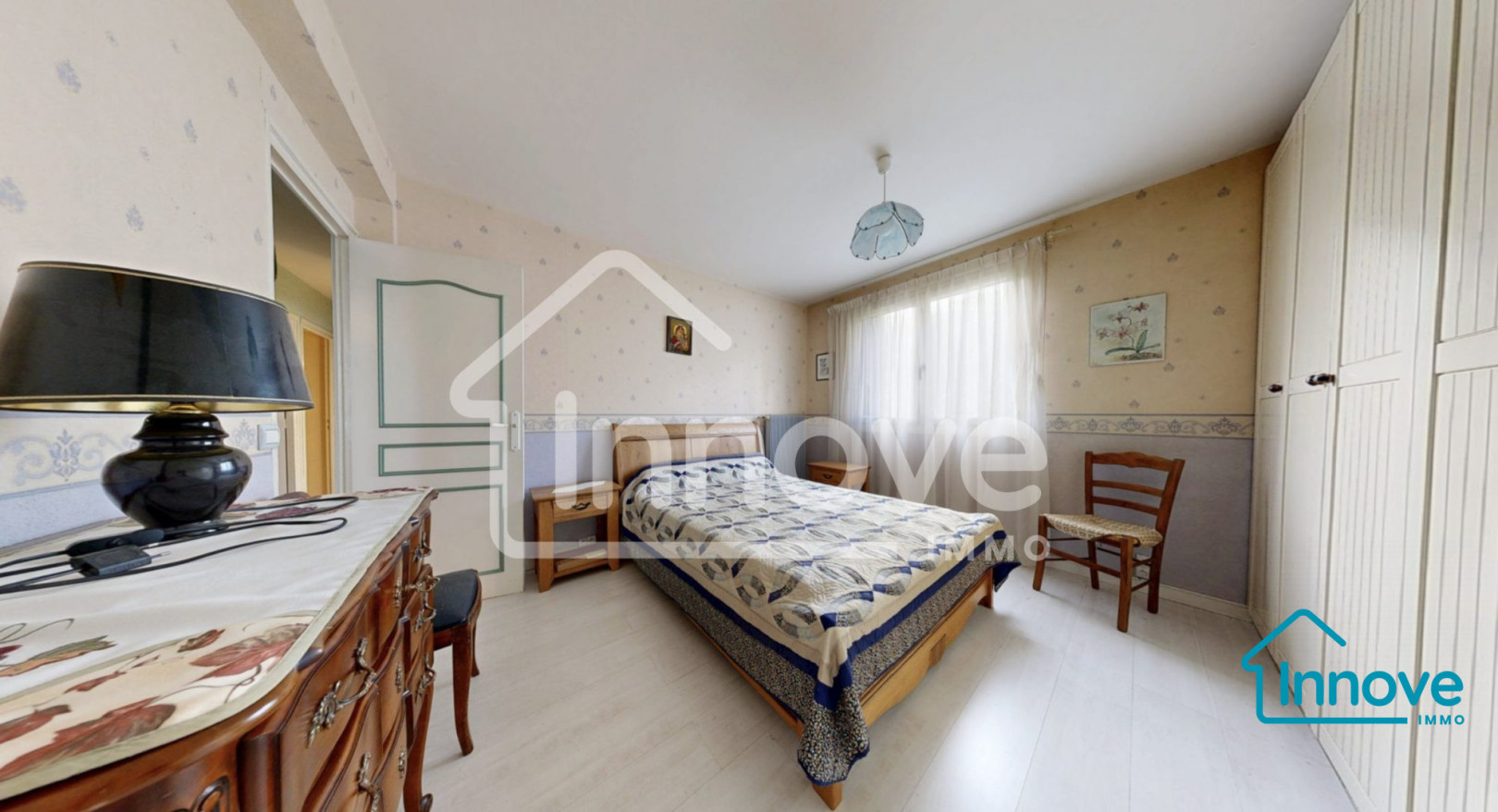 
                                                Vente
                                                 APPARTEMENT FAMILIAL, PROCHE GARE ET COMMERCES