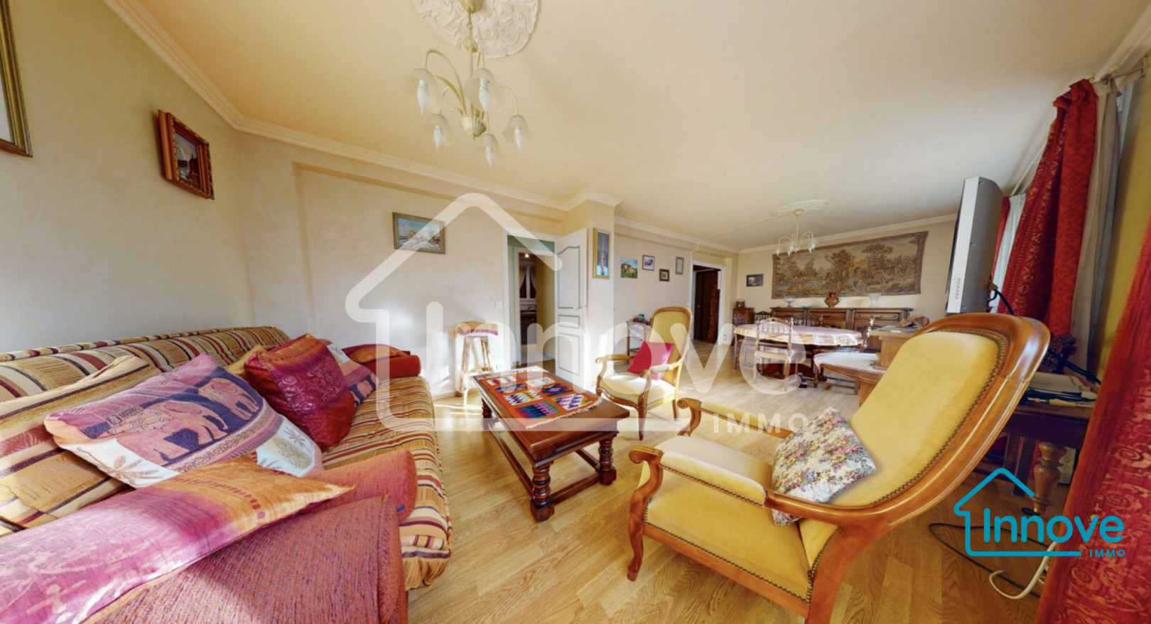 
                                                Vente
                                                 APPARTEMENT FAMILIAL, PROCHE GARE ET COMMERCES