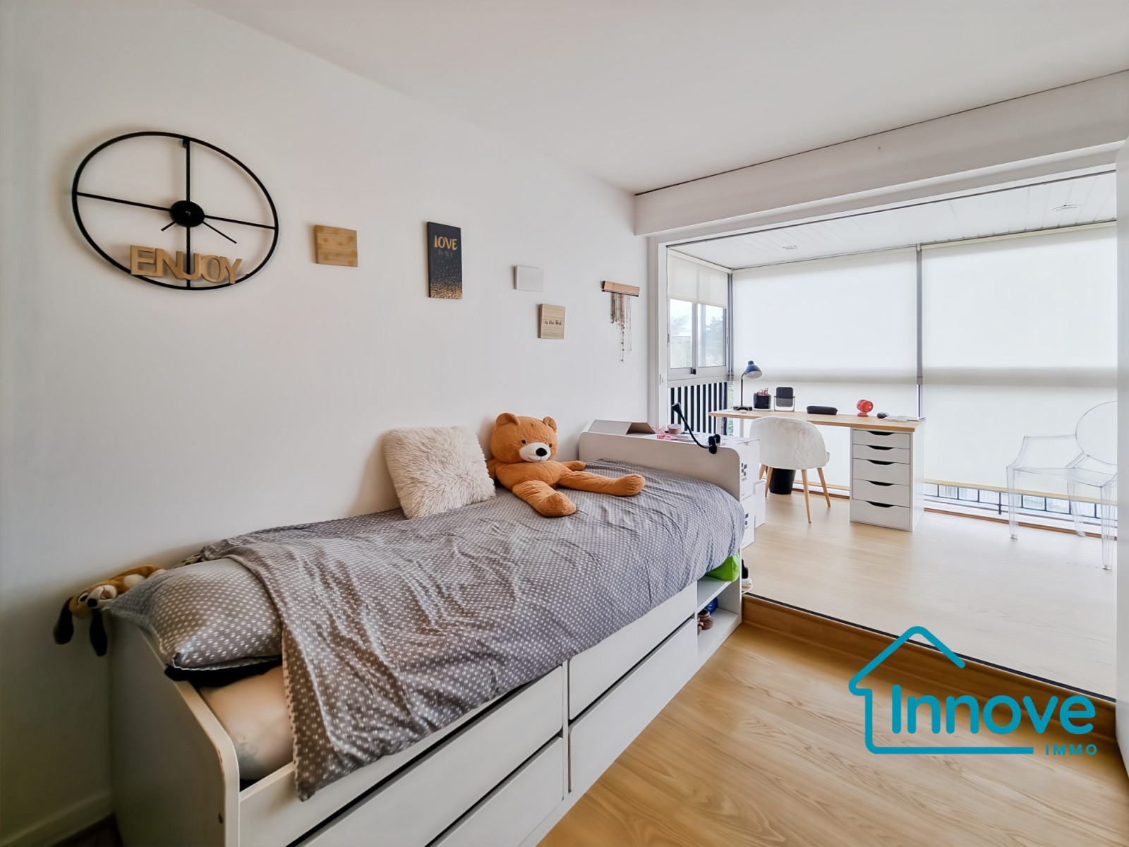 
                                                Vente
                                                 Appartement familial rénové de 4 chambres en centre ville
