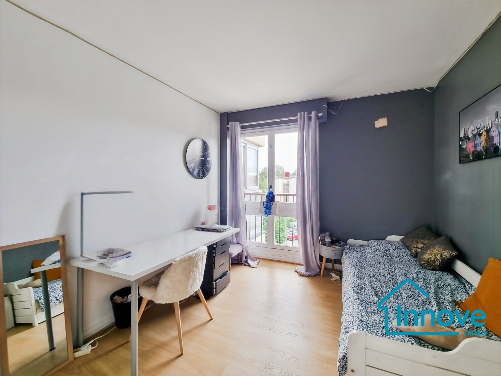 
                                                Vente
                                                 Appartement familial rénové de 4 chambres en centre ville