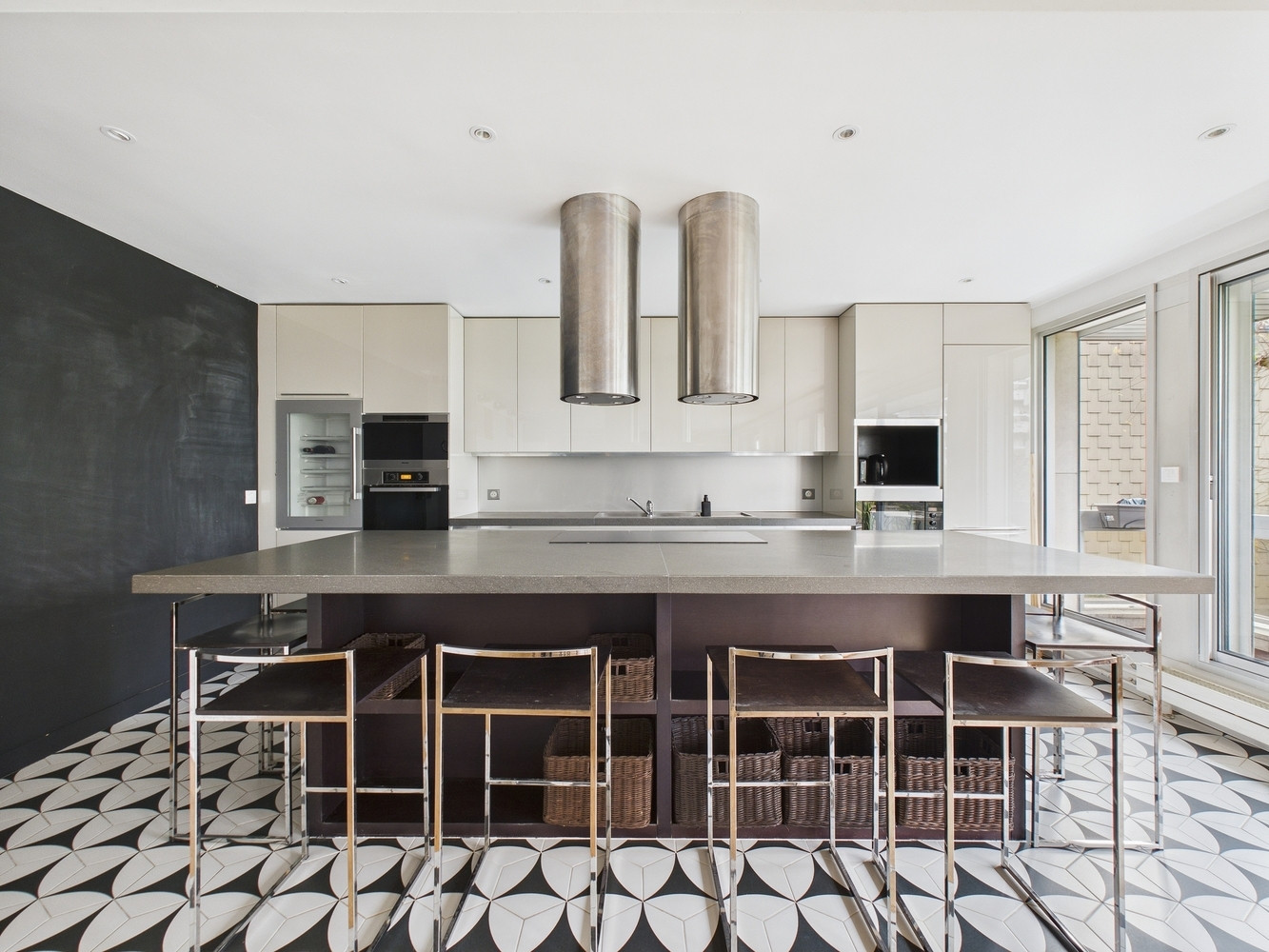 
                                                Location
                                                 Appartement familial - rue Edouard Nortier