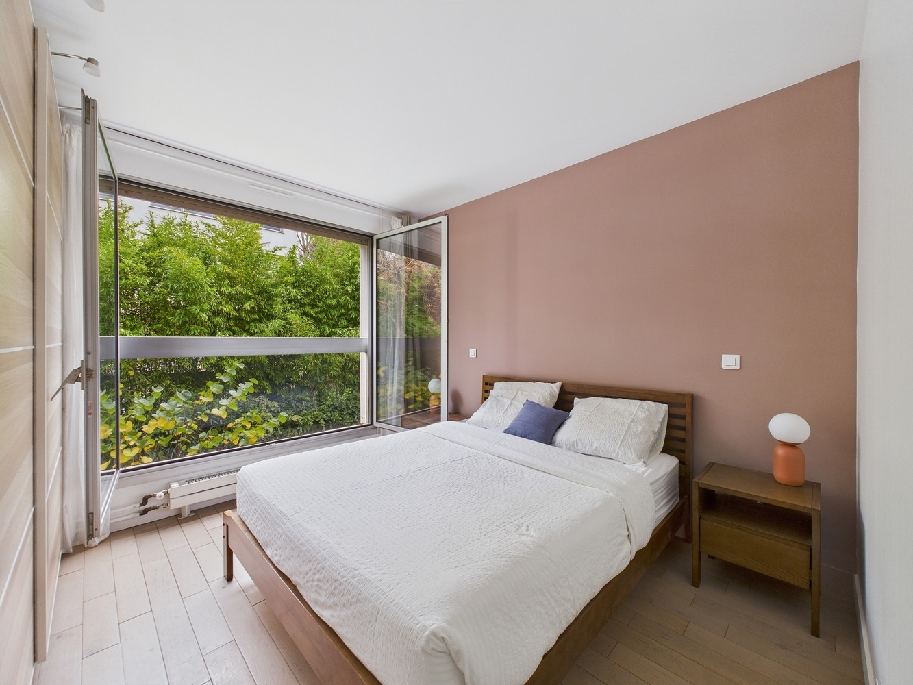 
                                                Location
                                                 Appartement familial - rue Edouard Nortier