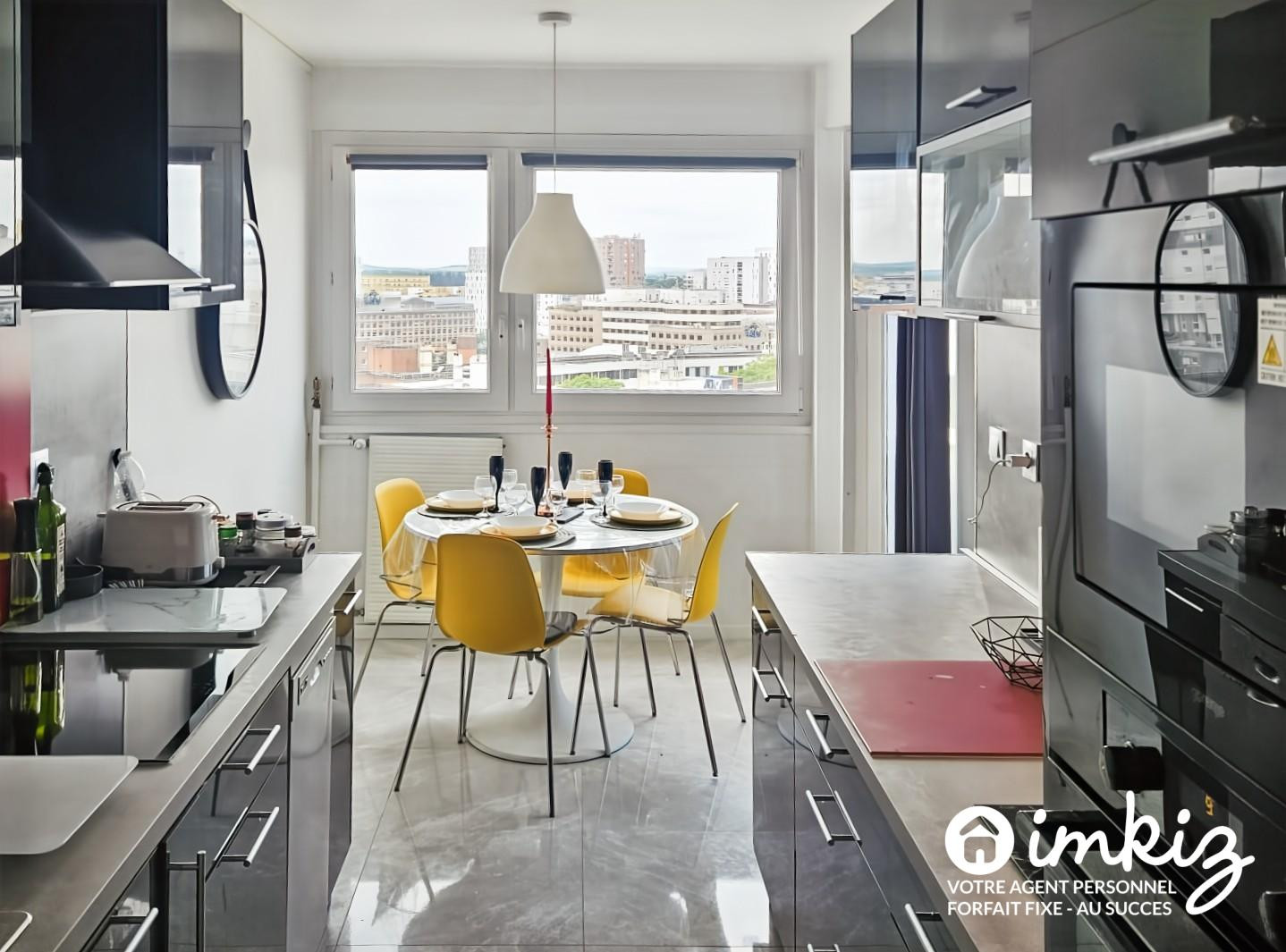 
                                                Vente
                                                 Appartement fonctionnel 2 pièces BIS
