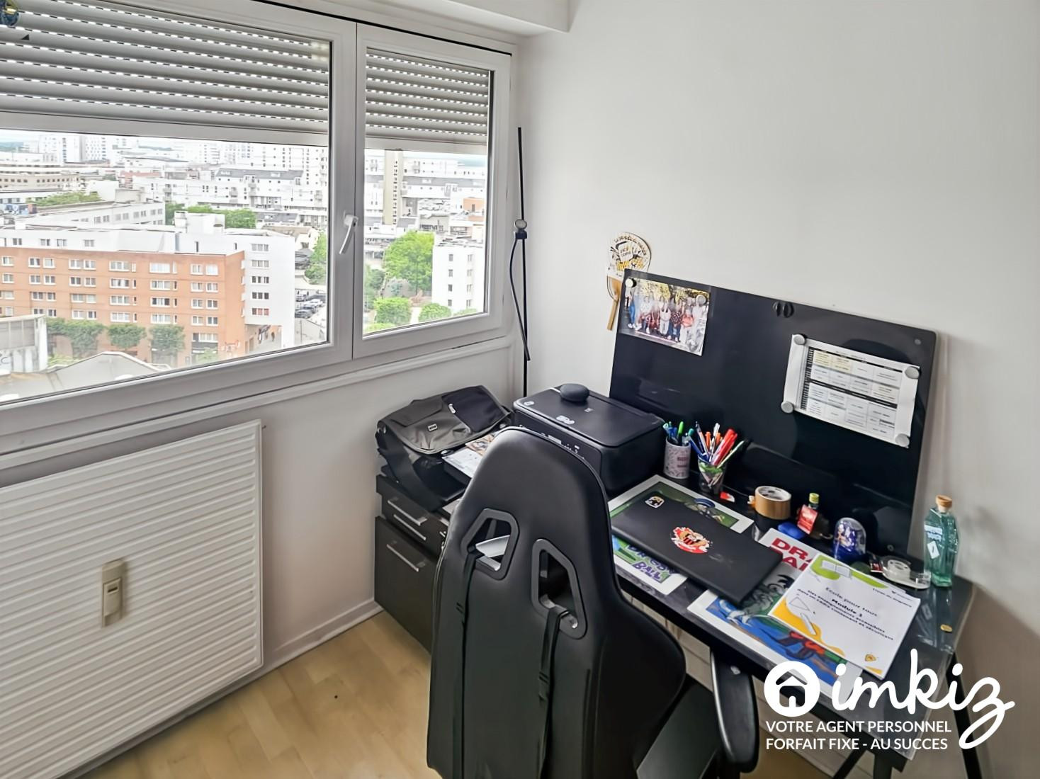 
                                                Vente
                                                 Appartement fonctionnel 2 pièces BIS