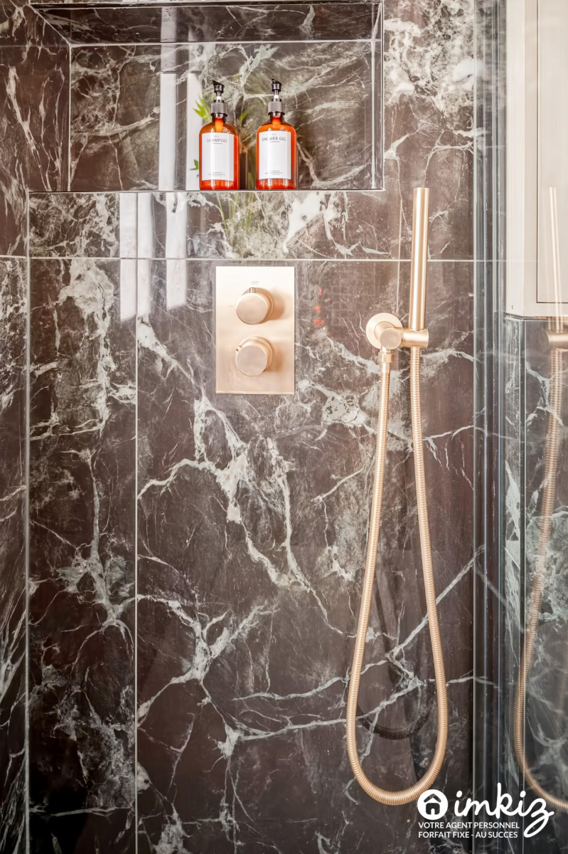 
                                                Vente
                                                 Appartement haussmannien haut de gamme