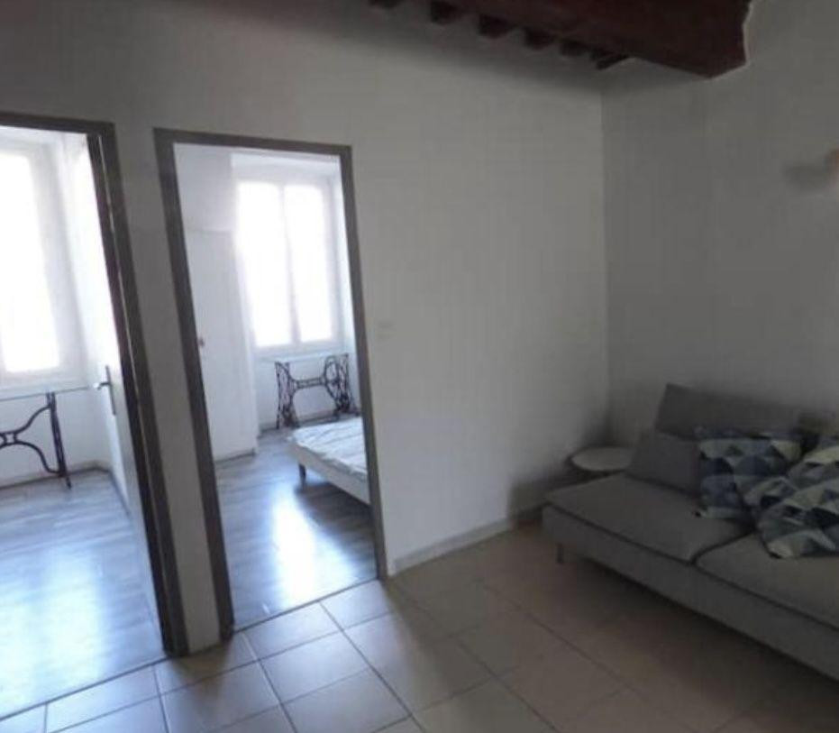 
                                                Location
                                                 Appartement idéal étudiant bail meublé