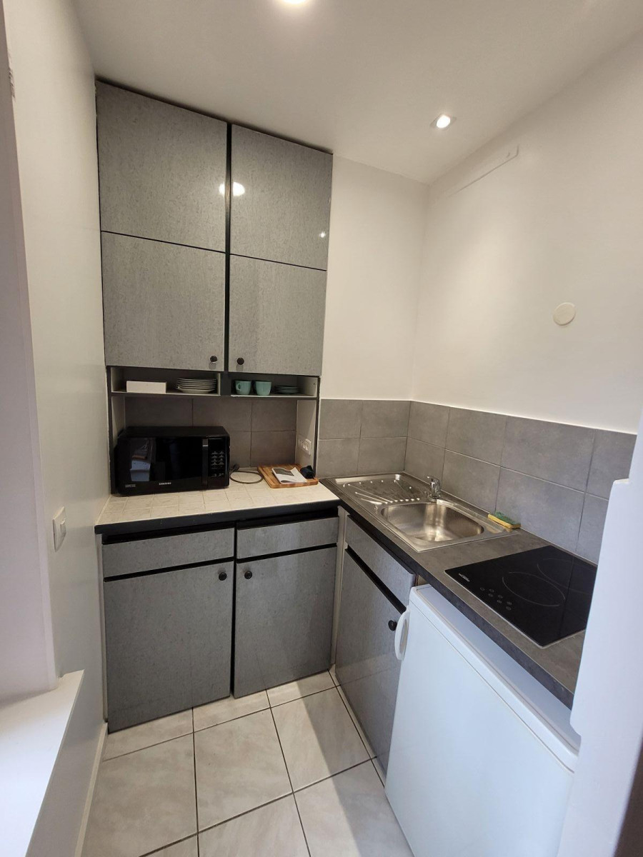 
                                                Location
                                                 Appartement idéal pour jeune actif ou étudiant !