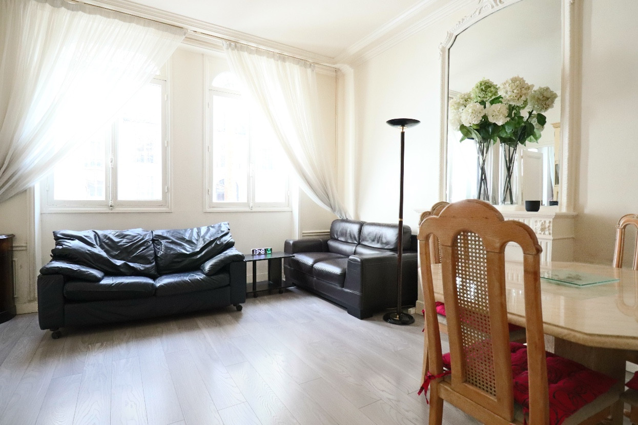 
                                                Vente
                                                 Appartement idéal profession libérale Paris 17ème