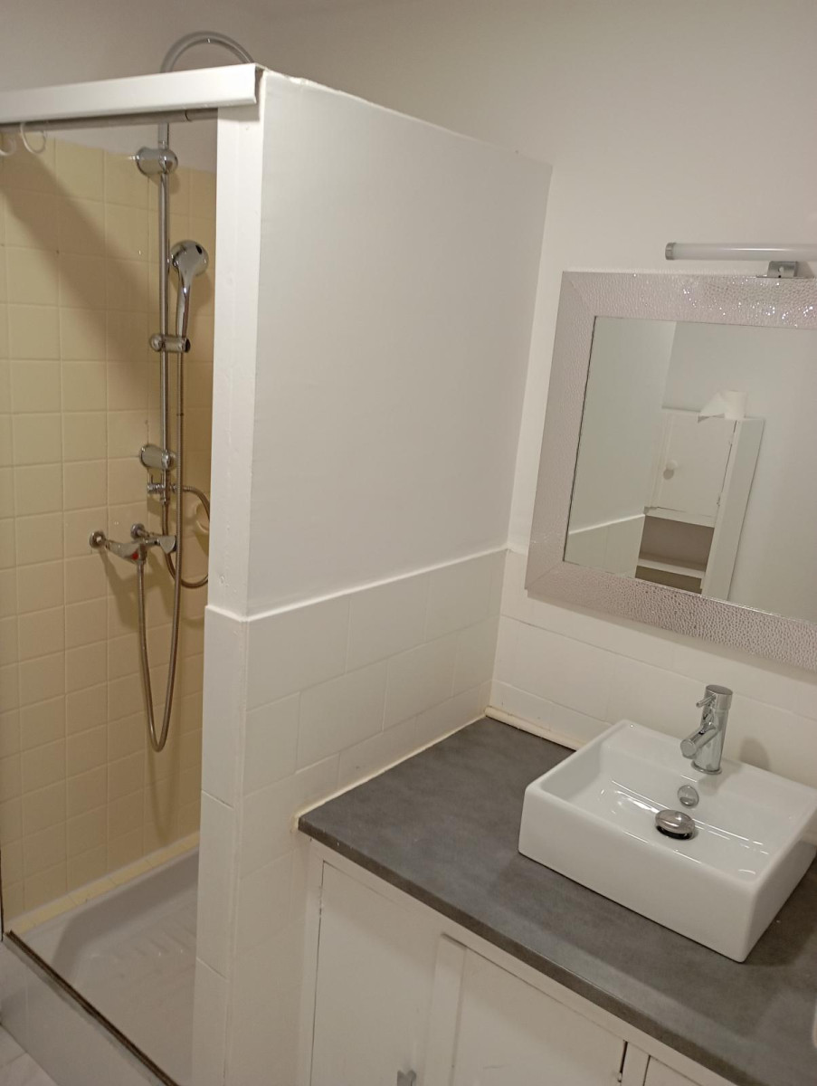 
                                                Location
                                                 Appartement lumineuse