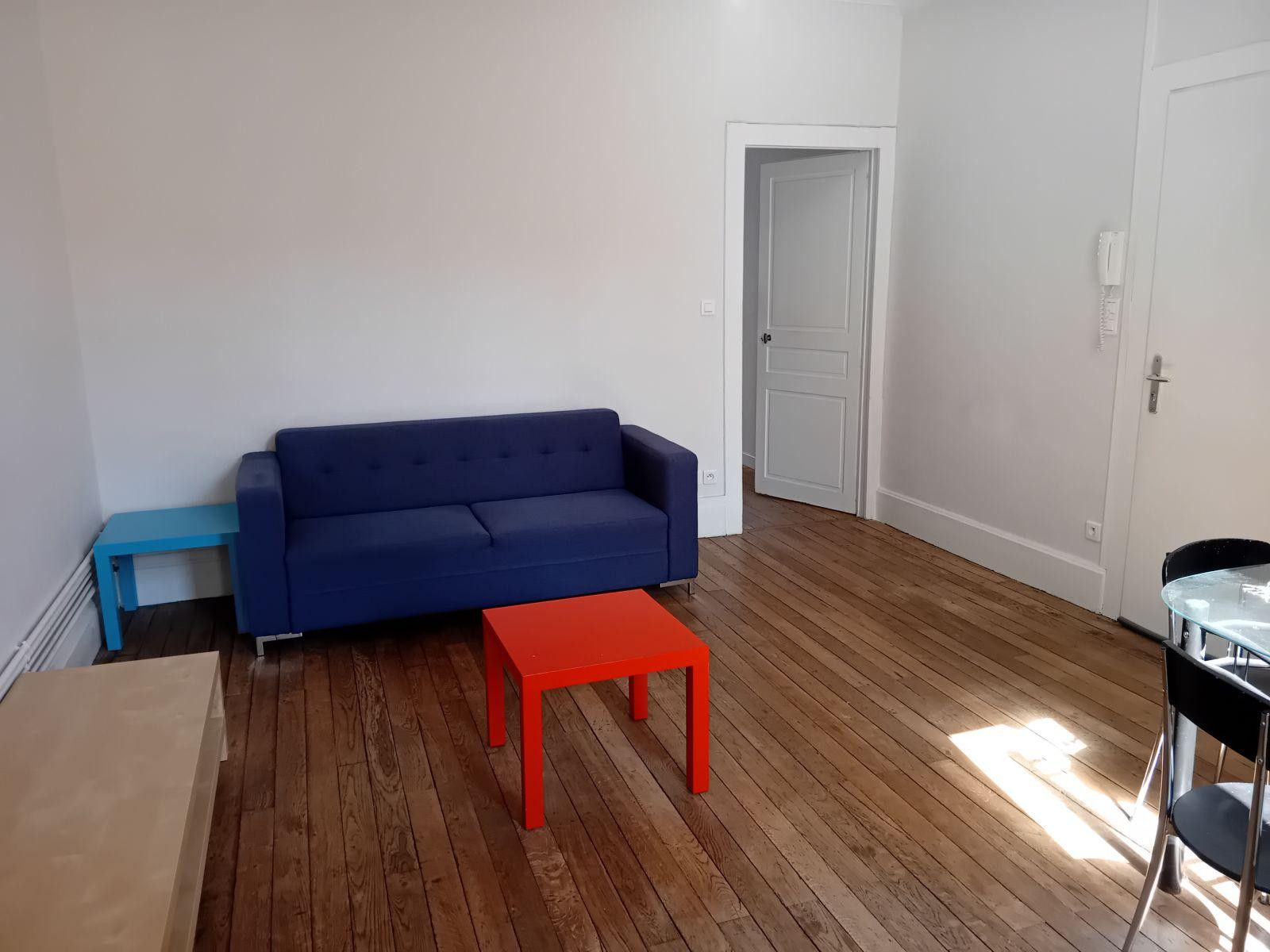 
                                                Location
                                                 Appartement lumineux 1er au calme à NANCY