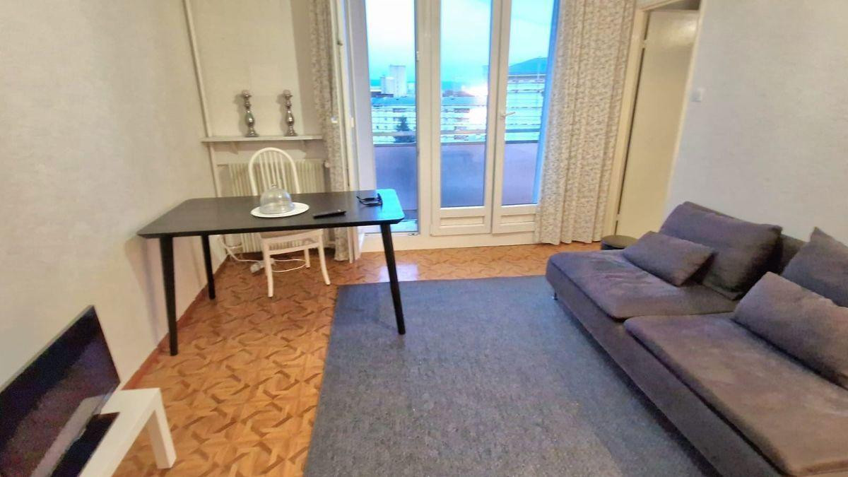 
                                                Location
                                                 Appartement lumineux 2 pièces 40 m2 Esplanade
