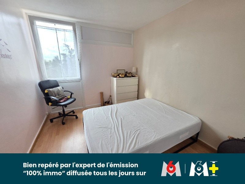 
                                                Vente
                                                 APPARTEMENT LUMINEUX - 3 chambres - proche commodités