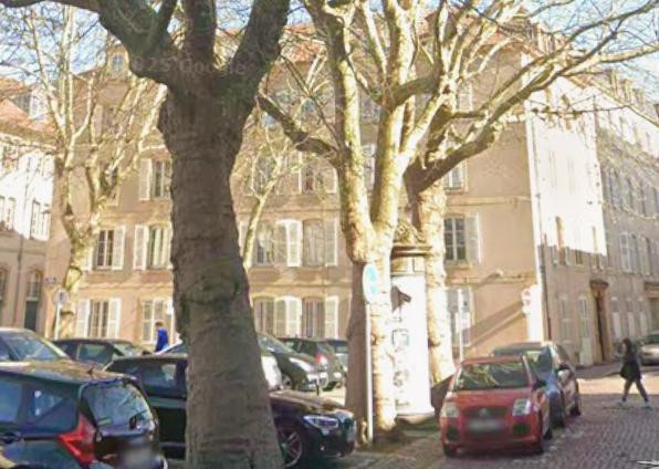 
                                                Location
                                                 Appartement lumineux 42m2 rue St Vincent