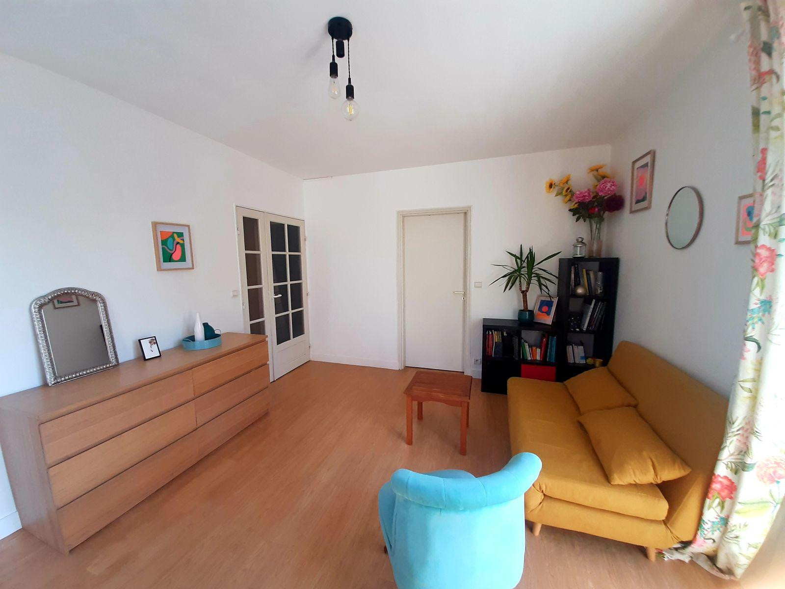 
                                                Location
                                                 Appartement lumineux