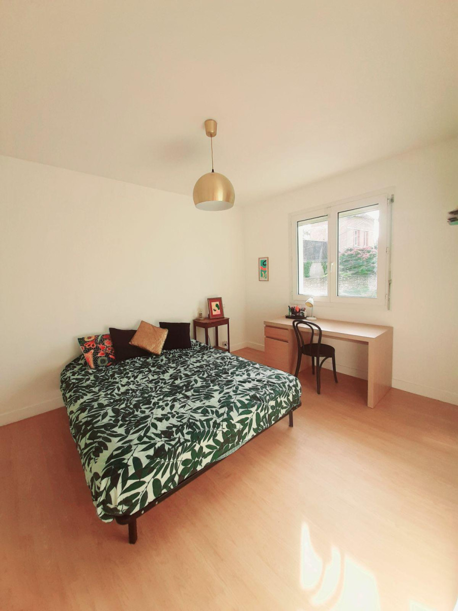 
                                                Location
                                                 Appartement lumineux