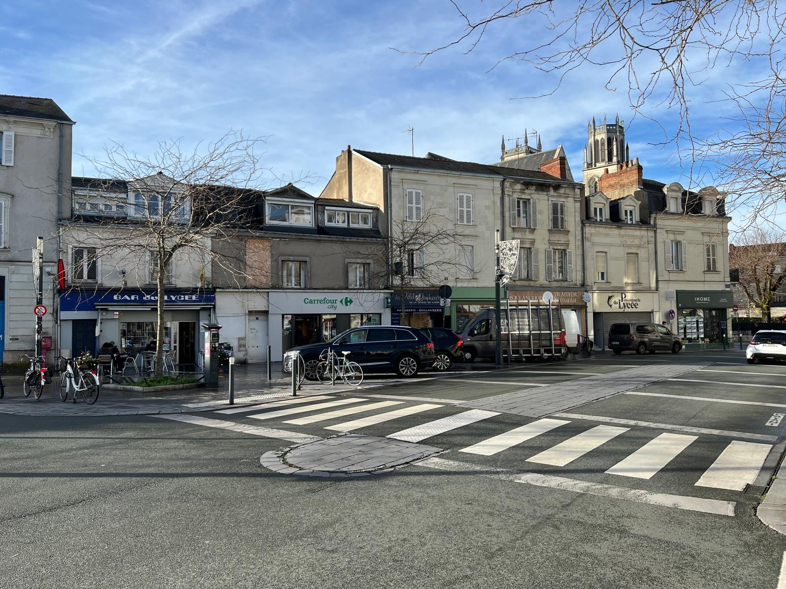 
                                                Vente
                                                 Appartement lumineux à vendre dans le quartier du Lycée, Angers