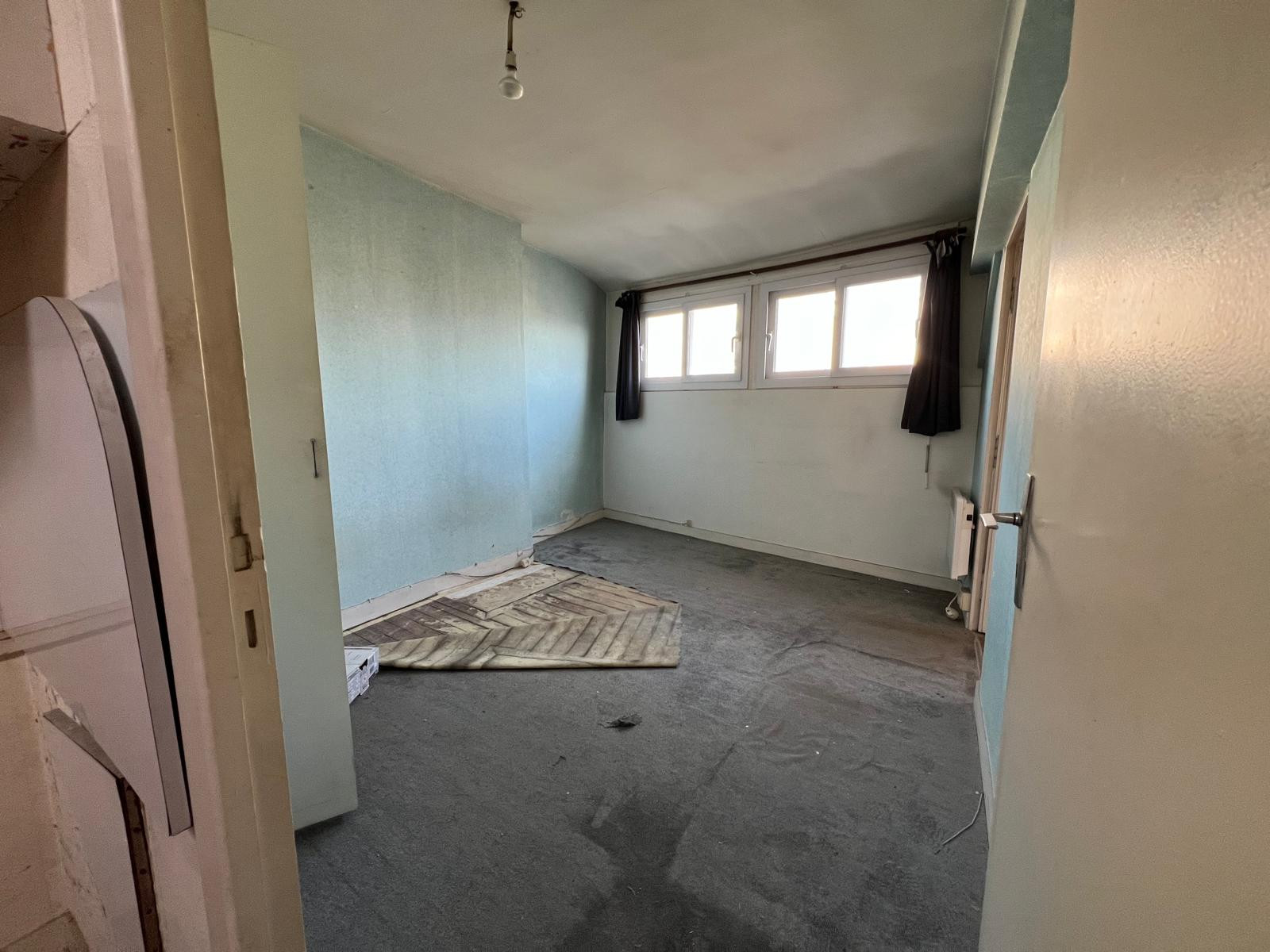 
                                                Vente
                                                 Appartement lumineux à vendre dans le quartier du Lycée, Angers