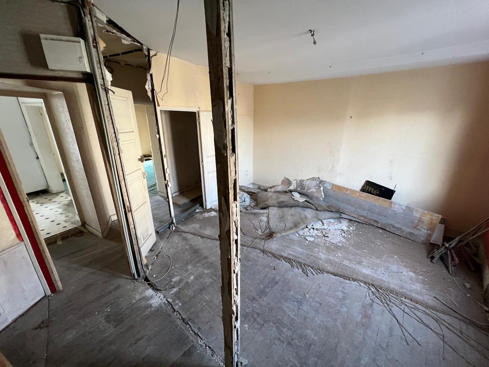 
                                                Vente
                                                 Appartement lumineux à vendre dans le quartier du Lycée, Angers