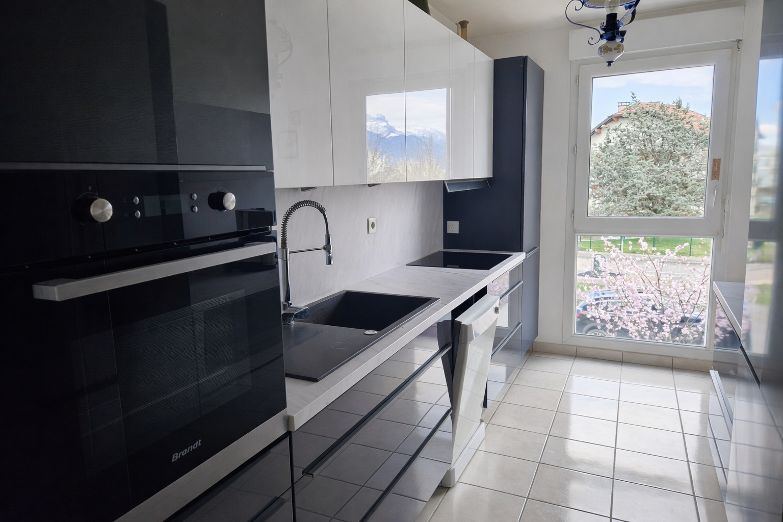 
                                                Vente
                                                 Appartement lumineux avec balcon à Annecy