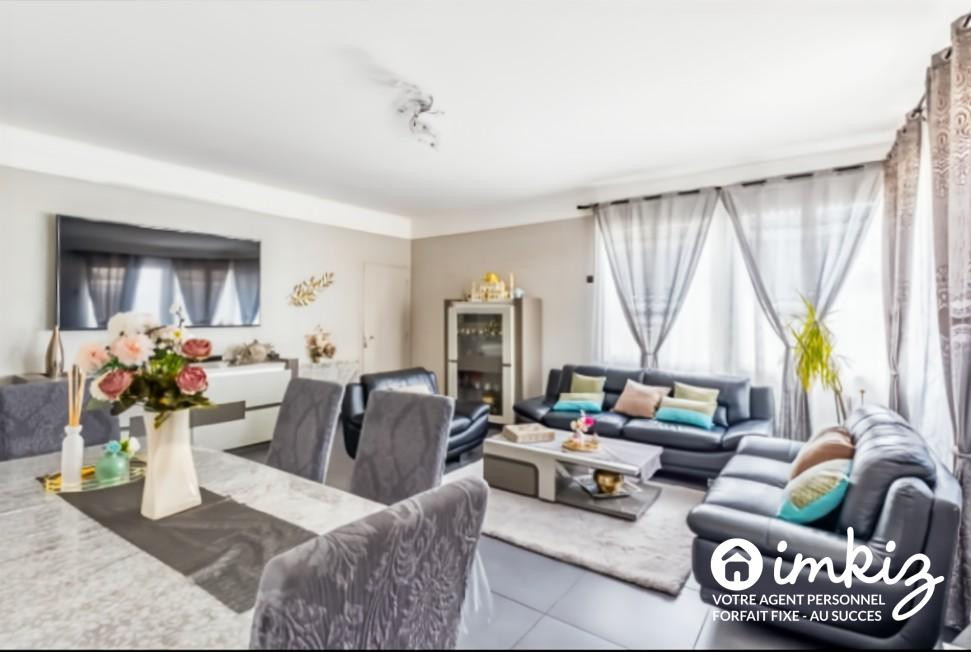 
                                                Vente
                                                 Appartement lumineux avec fort potentiel !