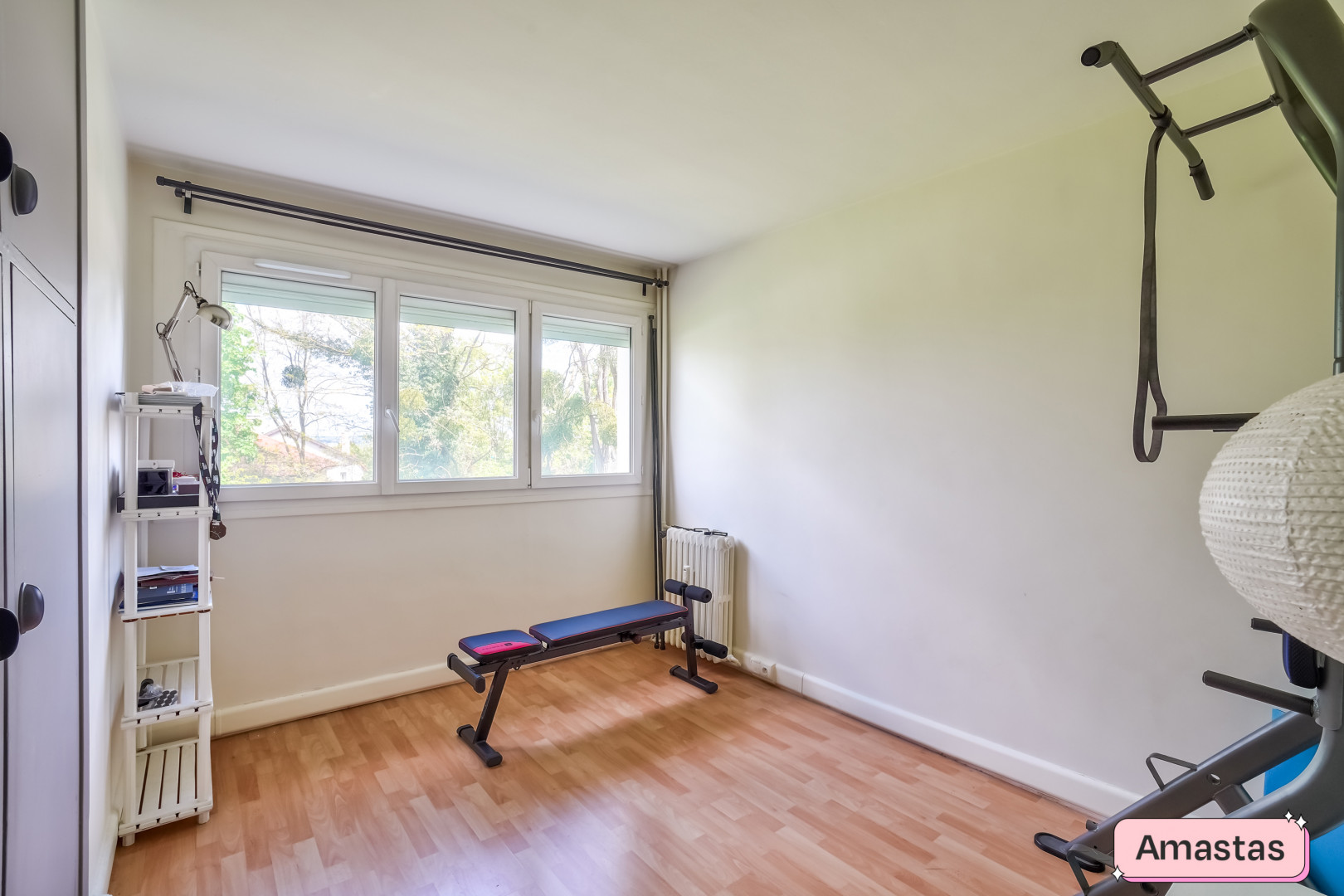 
                                                Location
                                                 Appartement lumineux de 62,7m2 avec balcon filant, cave et place de stationnement