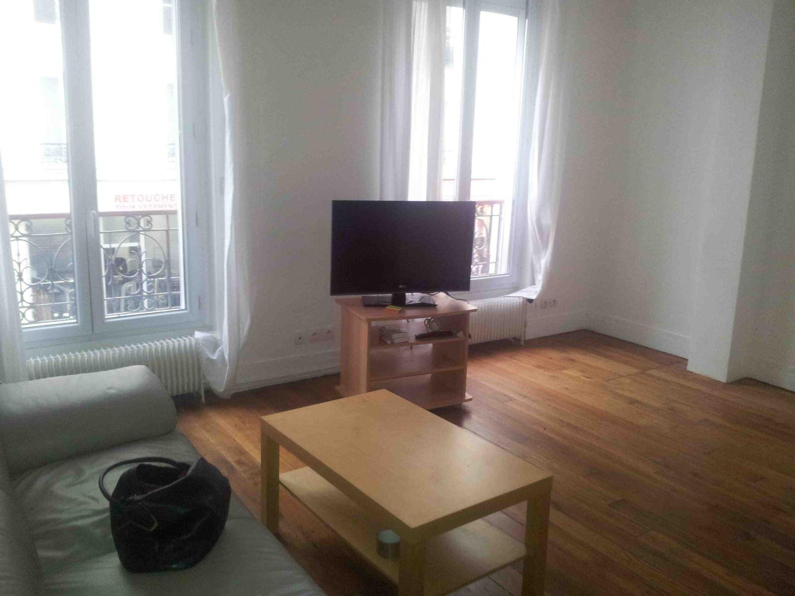 
                                                Location
                                                 Appartement lumineux et entretenu